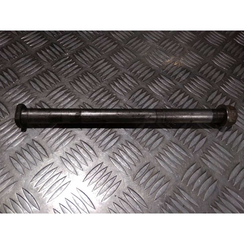 Axe de roue arrière 350 TE 95 - 95 / 410 TE 95 - 00 / 610 TC TE 94 - 00