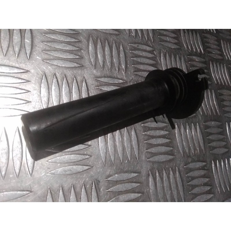 Tube de poignée d'accélérateur 125 RM 92 - 00 / 250 RM 93 - 00