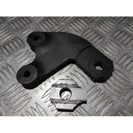 Cales tendeurs de chaine + support de plaque 125 DUKE 22 23 / 200 DUKE 12 - 23 / 390 DUKE 13 - 23