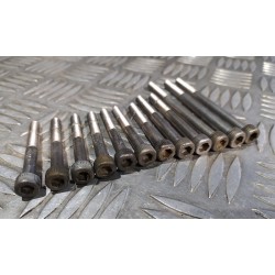 Vis de carters moteur...