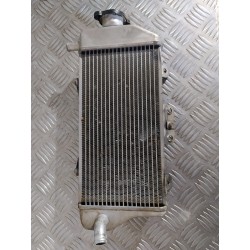 Radiateur coté bouchon 250...