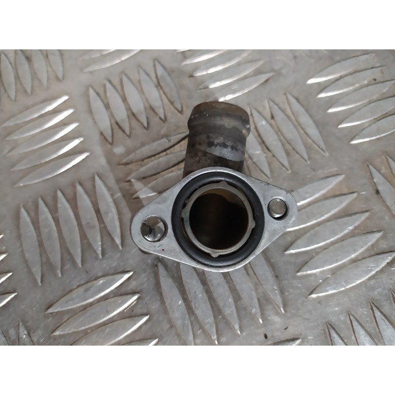 Coude d'eau de cylindre 450 CRF 09 - 16