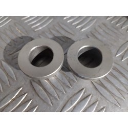 Entretoises de roue arrière...