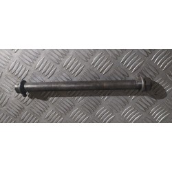 Axe de roue arrière 125 EC...