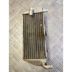 Radiateur coté sans bouchon...