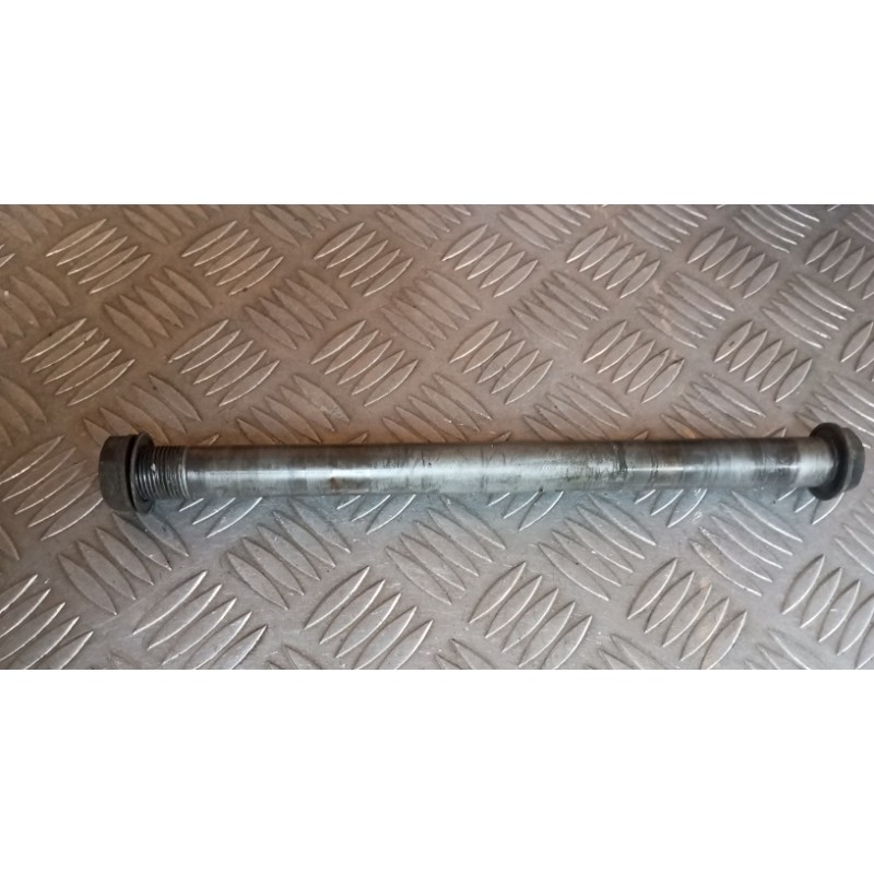 Axe de roue arrière 125 WRE 93 - 11 / 125 SMS 04 - 11