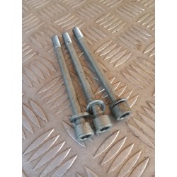 Goujons de culasse 450 SXF...