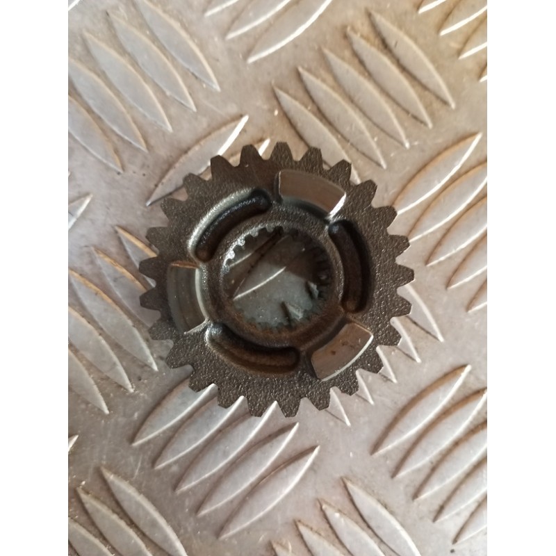 Pignon de 5ème ( arbre secondaire ) 250 YZF 01 - 09