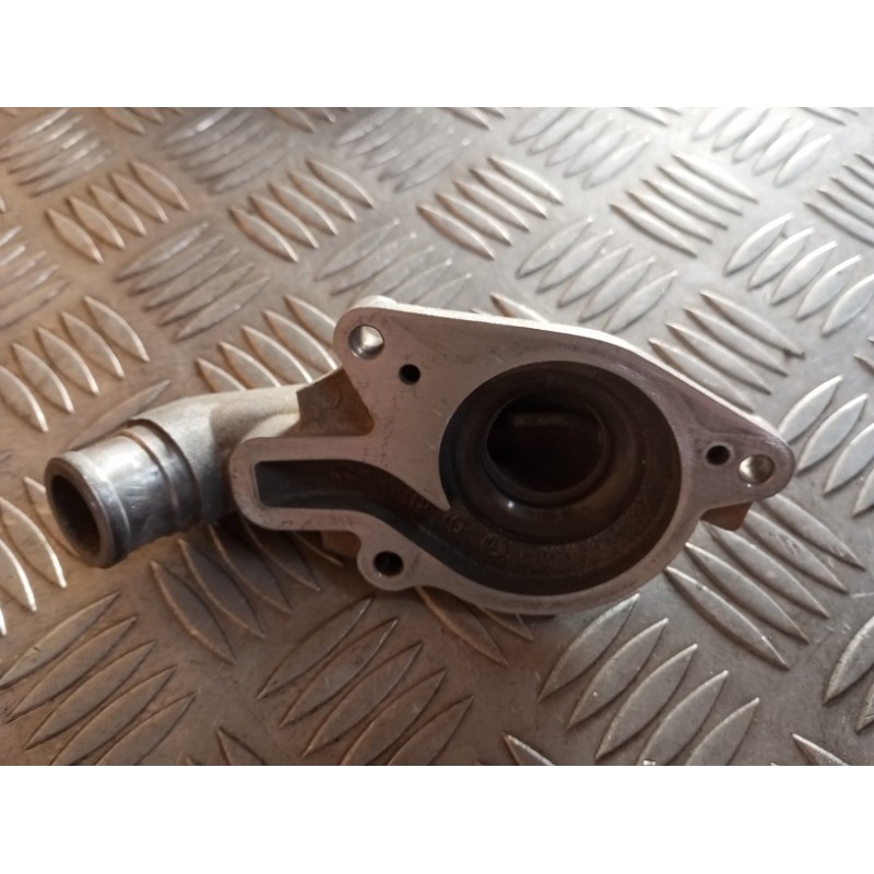 Couvercle de pompe à eau 390 FE 10 - 12 / 450 570 FE 09 - 12