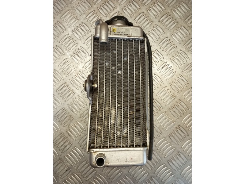 Radiateur coté bouchon 125 WRE 95 - 99 / 125 250 360 WR 95 - 99 / 125 CR 98 / 250 CR 95 - 99