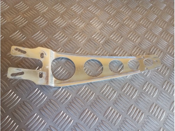 Rigidificateur universel de garde boue avant