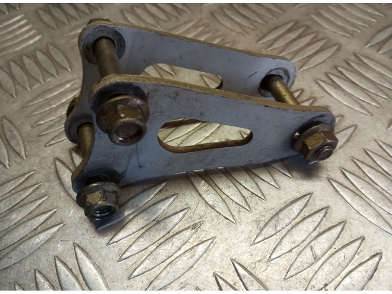 Patte support culasse / cadre 125 WR CR 95 - 08