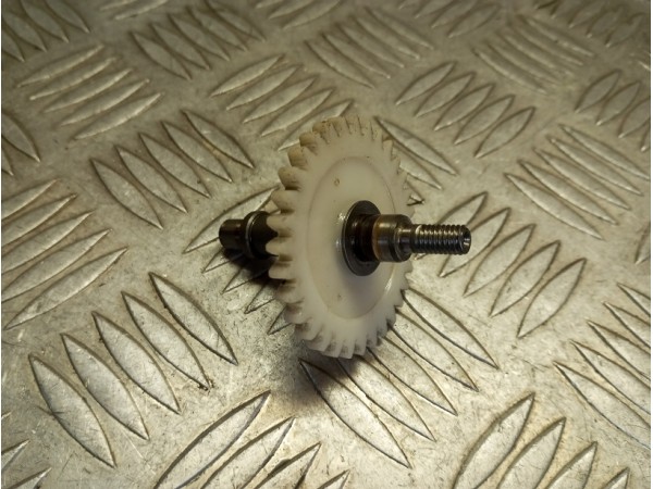 Axe + pignon de pompe à eau 125 WRE 93 - 11 / 125 SMS 04 - 11 / 125 WR CR 95 - 13