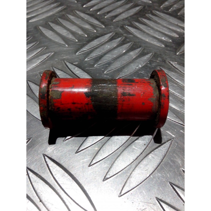 Entretoise d'axe support moteur arrière 125 XLS 79 - 81